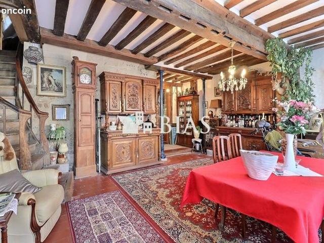 Maison vente à Lisieux, Normandie