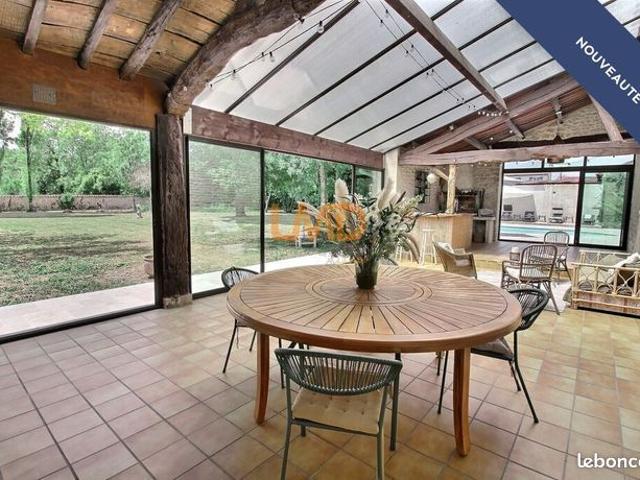 Maison vente à Saint-Jean-d'Angély, Loiré-sur-nie