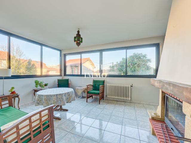 Maison vente à Antony, Châtillon
