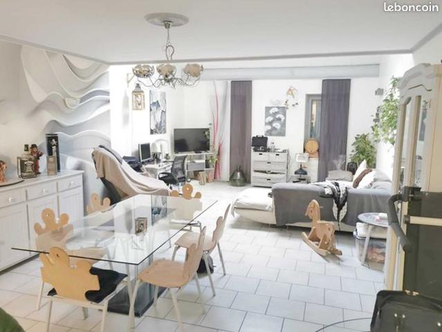 Maison vente à Carpentras, Valréas