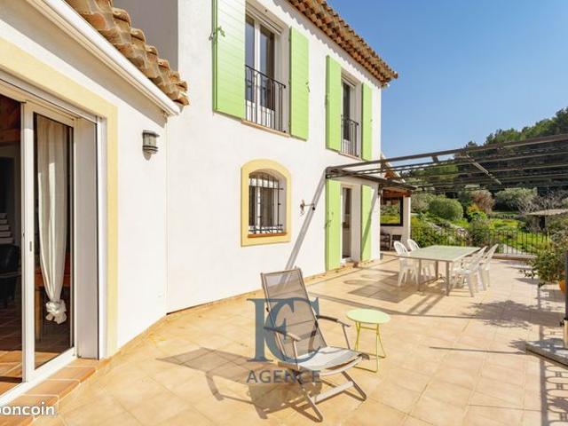Maison vente à Arrondissement de Toulon, La Cadière-d'azur