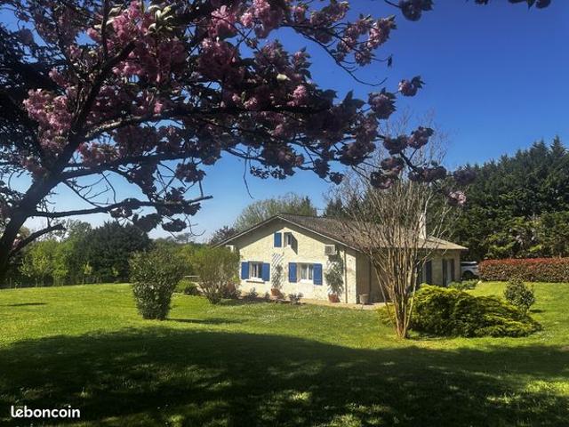 Maison vente à Bayas