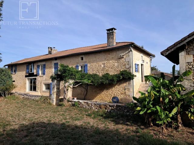 Maison vente à Nontron, Champagnac-de-belair