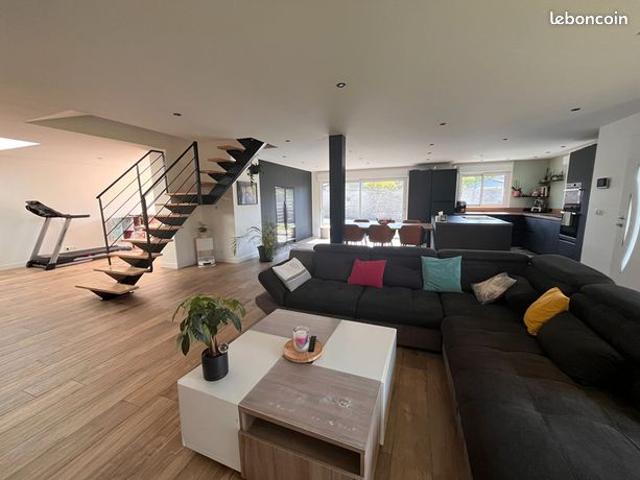 Maison vente à Poitiers, Neuville-de-poitou