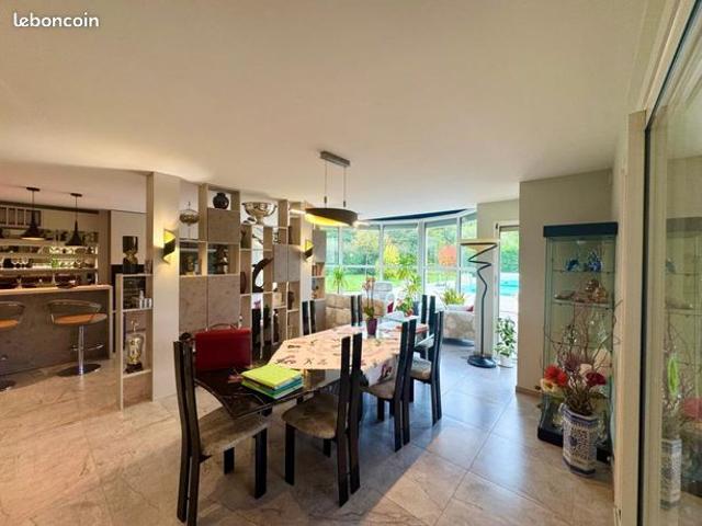 Maison vente à Bourg-en-Bresse, Bourg-en-bresse