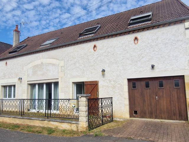 Maison vente à Saint-Amand-Montrond, Le Châtelet
