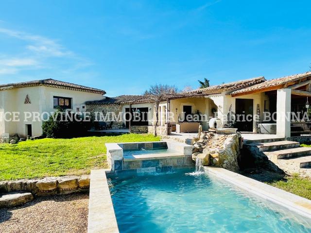 Maison vente à Carpentras, Sainte-cécile-les-vignes