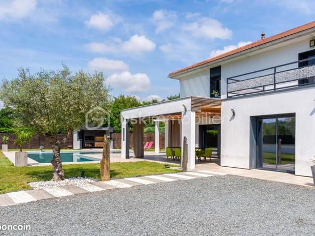Maison vente à Vienne, Sillans