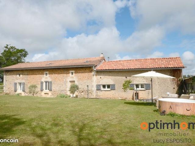 Maison vente à Confolens, Cherves-châtelars