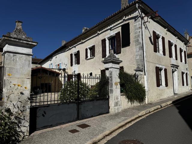 Maison vente à Angoulême, Saint-séverin