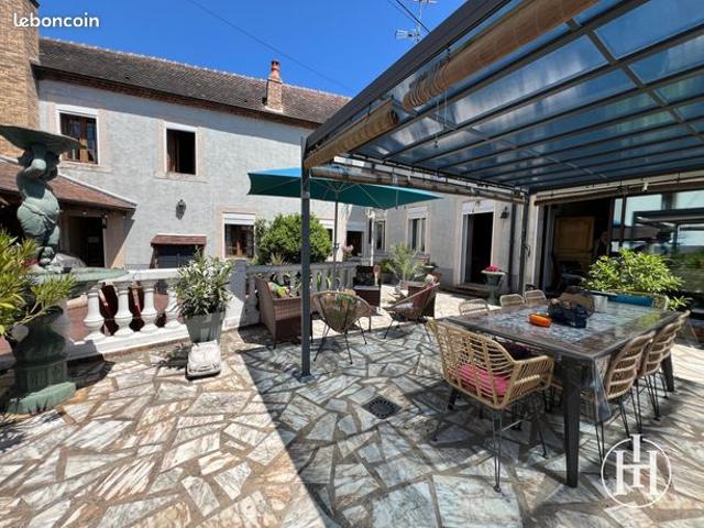 Maison vente à Montluçon, Ainay-le-château