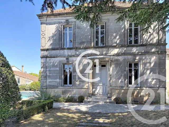 Maison vente à Cognac, Châteaubernard