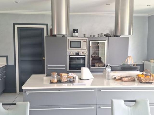Maison vente à La Rochelle, Yves