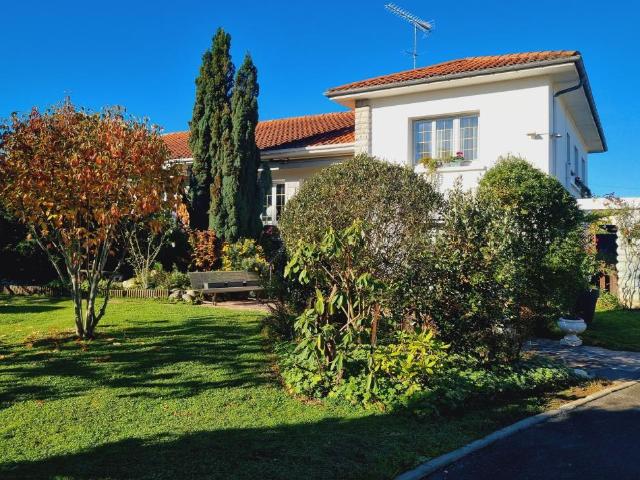 Maison vente à Pau, Gelos