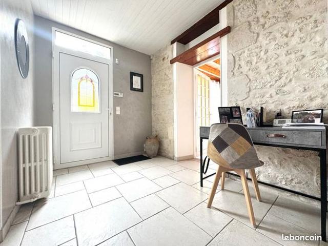 Maison vente à Saintes, Nieul-lès-saintes