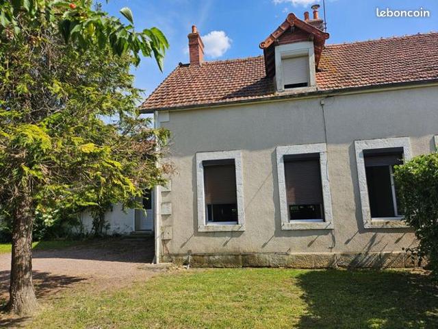 Maison vente à Saint-Amand-Montrond, La Celle