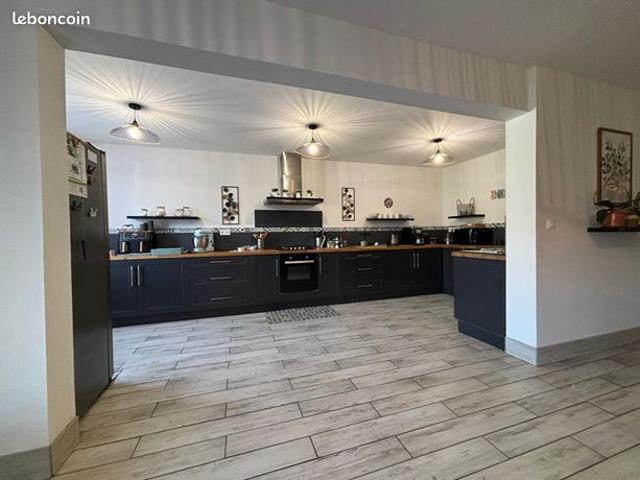 Maison vente à Clam, Charente-Maritime