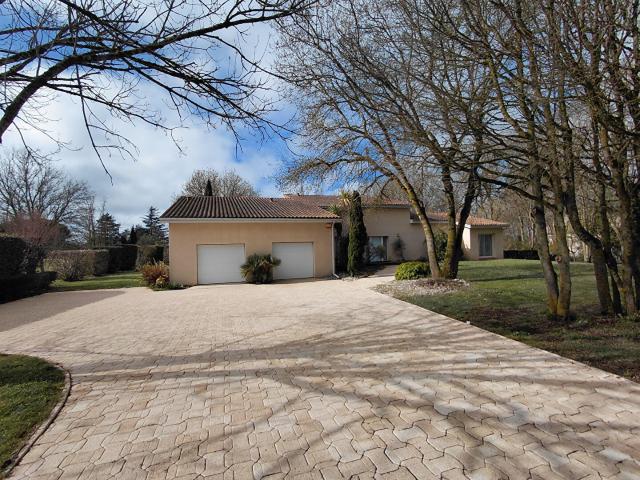 Maison vente à Toulouse, Clermont-le-fort
