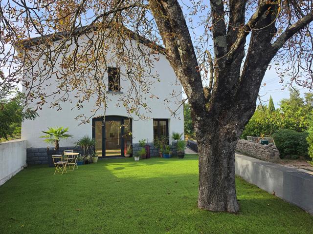 Maison vente à Sauvas, Saint-Paul-le-Jeune