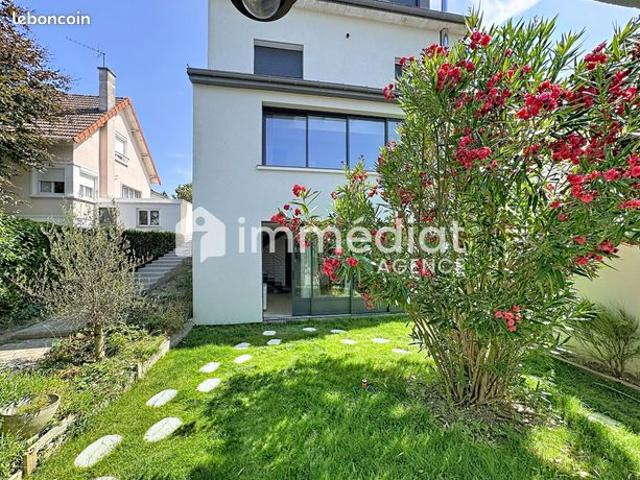 Maison vente à Rueil-Malmaison, Hauts-de-Seine