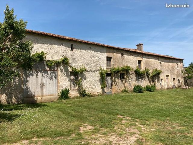 Maison vente à Saint-Hilaire-des-Loges, Vendée