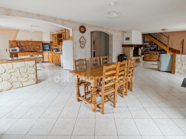 Maison vente à Nontron, Nouvelle-Aquitaine