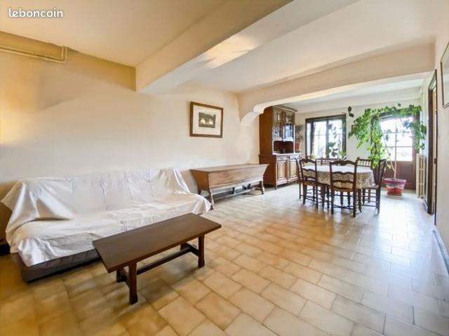 Maison vente à Tournus, Saône-et-Loire