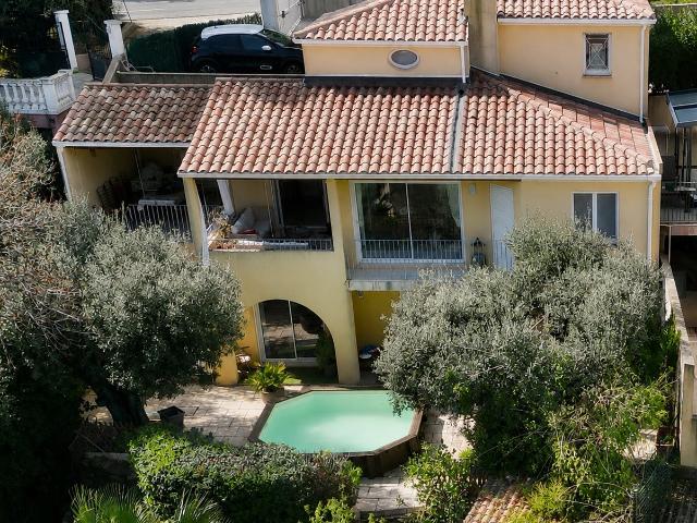 Maison vente à Arrondissement de Toulon, La Farlède