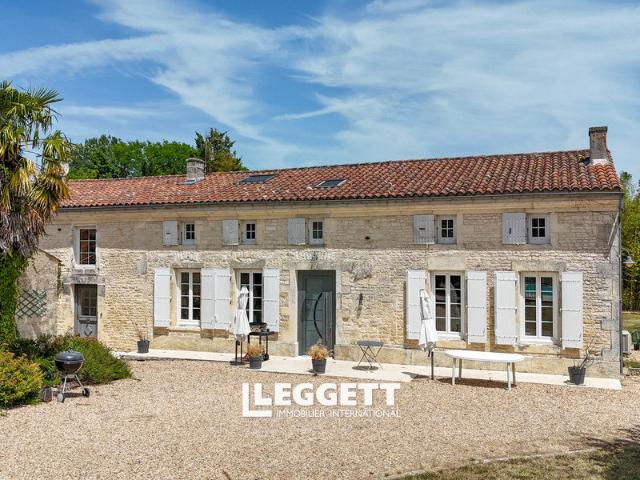 Maison vente à Saint-Jean-d'Angély, Louzignac