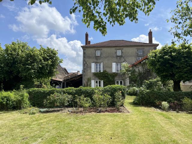 Maison vente à Bellac, Thiat