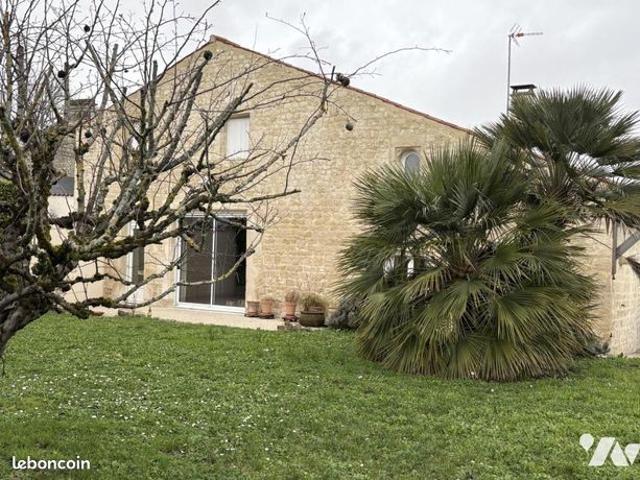 Maison vente à Fontenay-le-Comte, Fontenay-le-comte