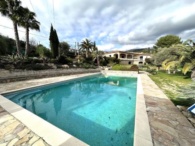 Maison vente à Arrondissement de Toulon, Ollioules