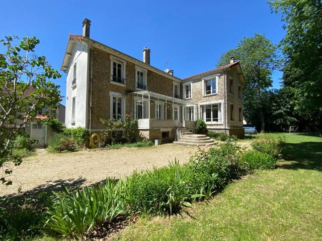 Maison vente à Croix Verte, Mandres-les-Roses