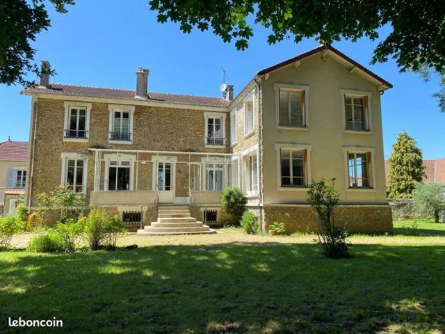 Maison vente à Créteil, Mandres-les-roses