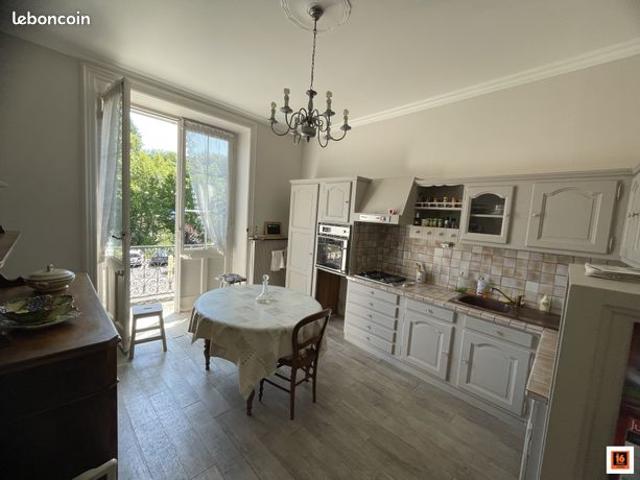 Maison vente à La Monnerie-le-Montel, Puy-de-Dôme