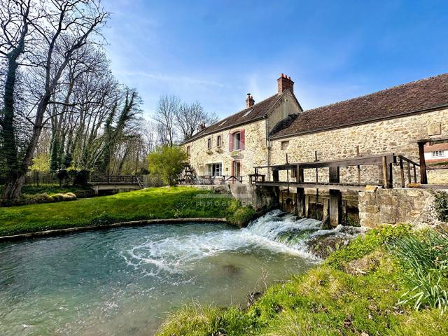 Maison vente à Fontainebleau, Villecerf