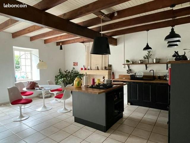 Maison vente à Jonzac, Saint-bonnet-sur-gironde