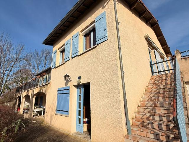 Maison vente à Thiers, Courpière