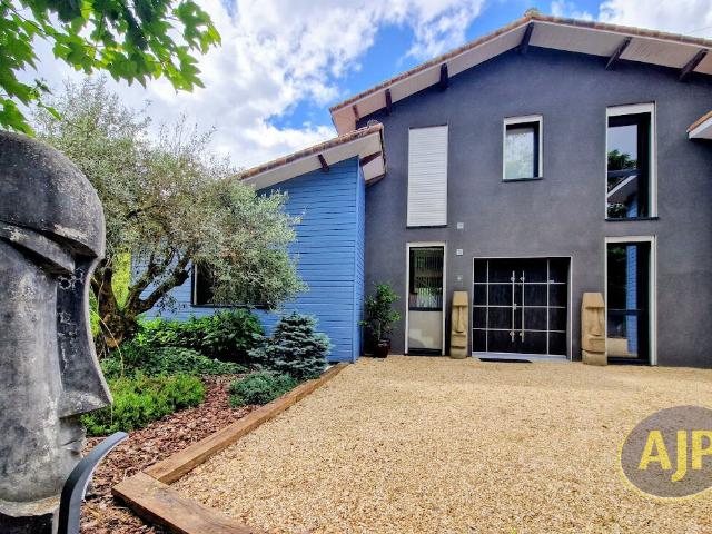 Maison vente à Nantes, Monnières