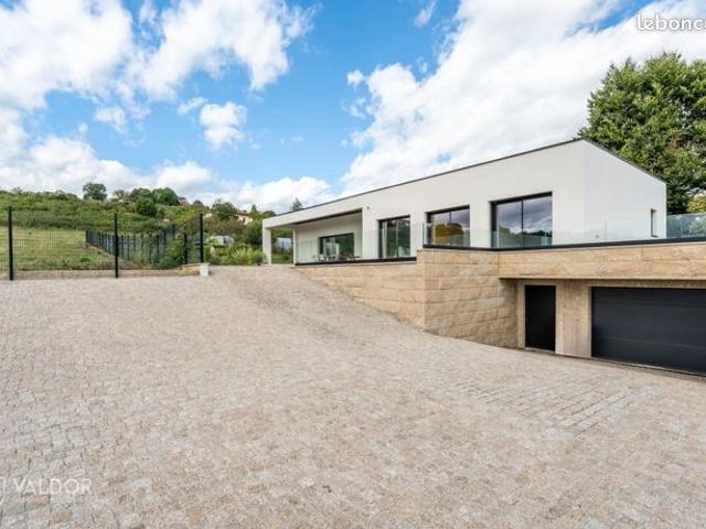 Maison vente à Villefranche-sur-Saône, Rhône