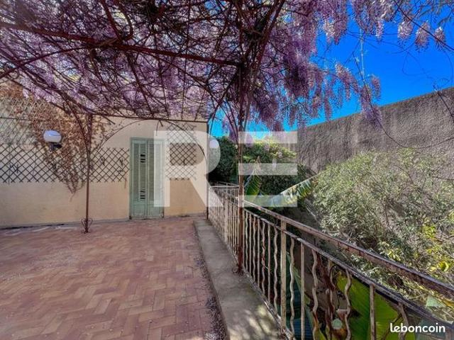Maison vente à Nîmes, Gard