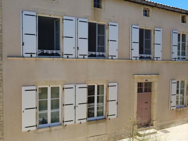 Maison vente à Niort, Sauzé-vaussais