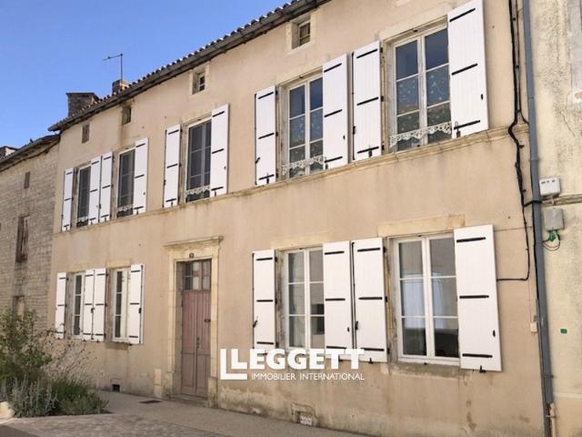 Maison vente à Niort, Sauzé-vaussais