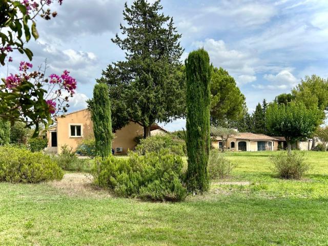 Maison vente à Avignon, Sorgues