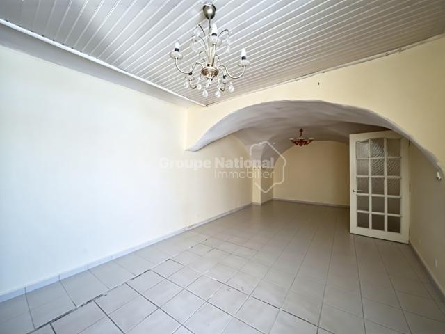 Maison vente à Nîmes, Montfrin