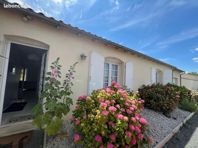 Maison vente à Saint-Jean-d'Angély, Saint-savinien