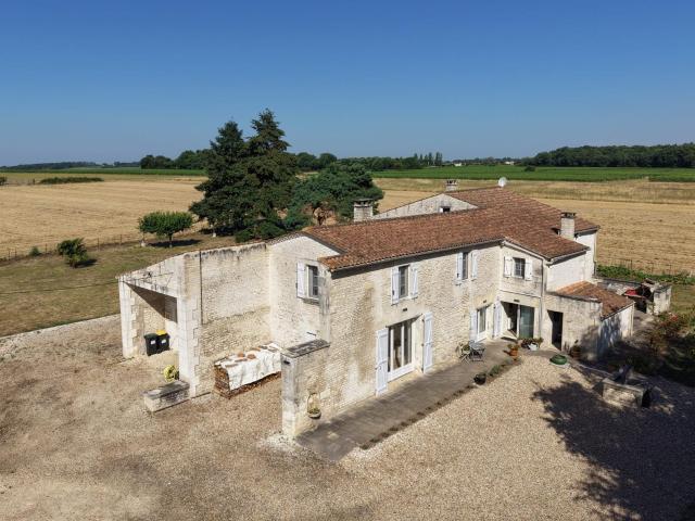 Maison vente à Saintes, Cozes