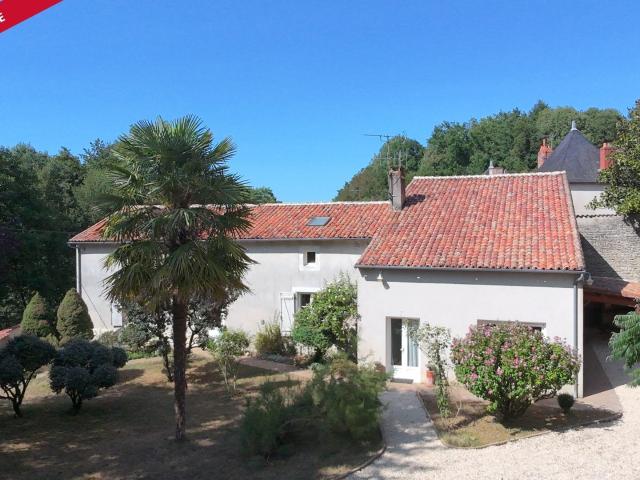 Maison vente à Montmorillon, Civray