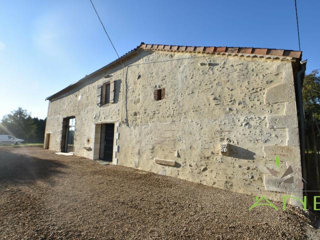 Maison vente à Angoulême, Écuras