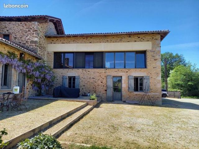 Maison vente à Rochechouart